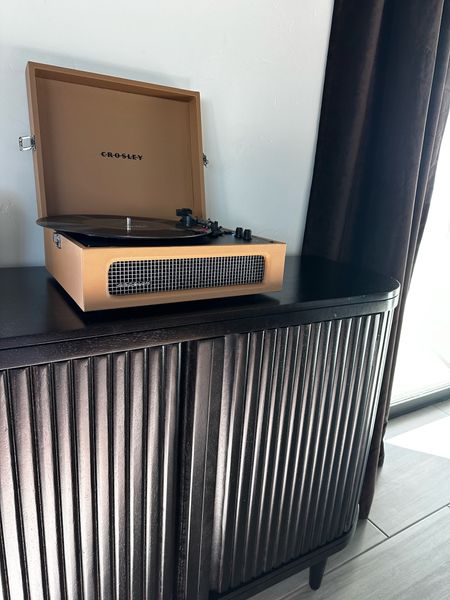 A fun feature in the casita is this record player! Comes in different colors and the sound is so good!

#LTKfindsunder100 #LTKhome