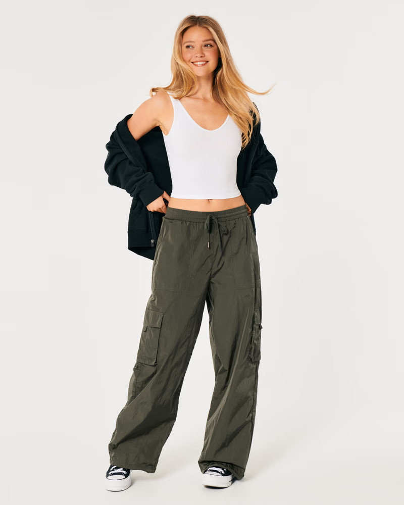 Social Tourist High-Rise Nylon Cargo Pants | Hollister (US)