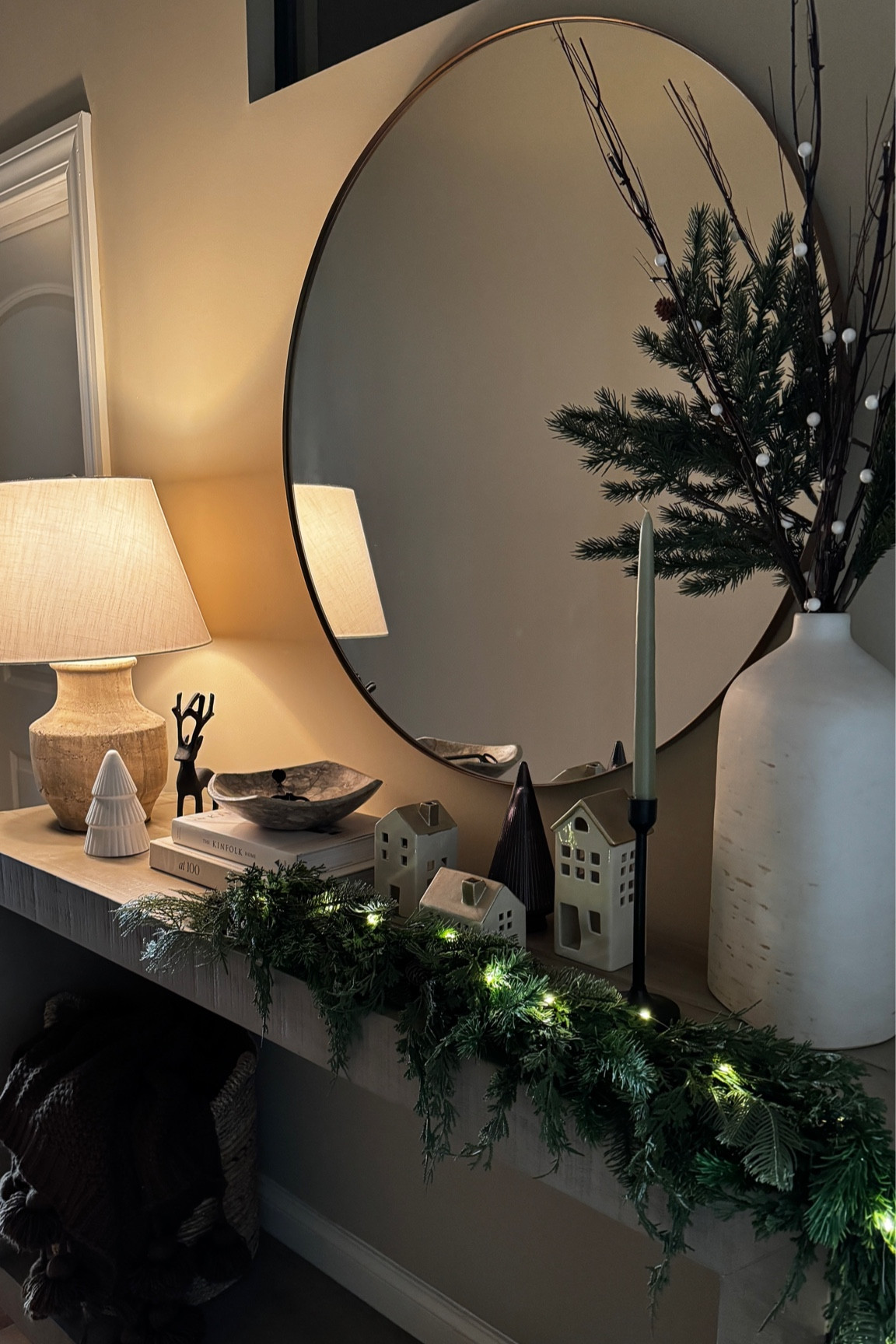 Minimal Christmas home Decor 🎄🎄

#LTKHoliday #LTKSeasonal #LTKhome