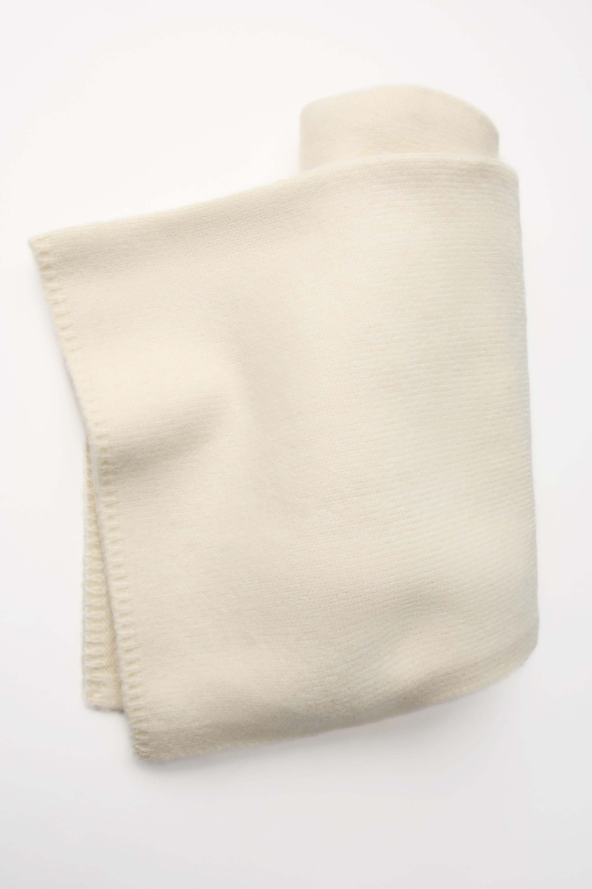 BASIC SCARF | Zara US