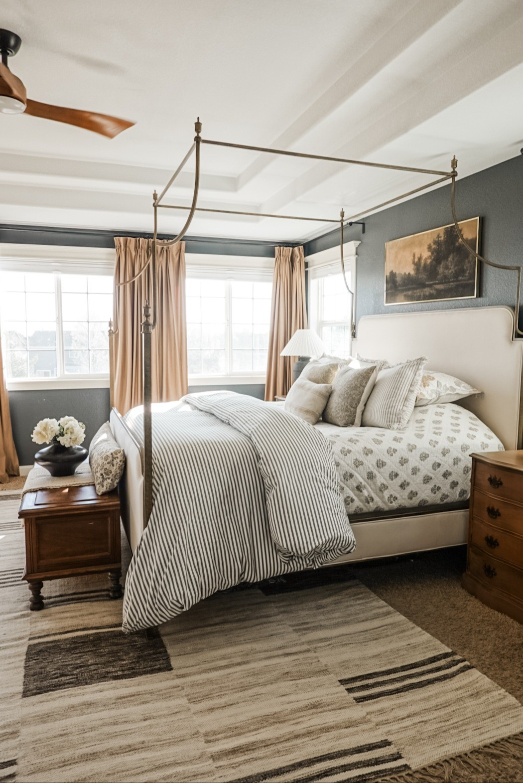 Cozy bedroom vibes 😍

#LTKSeasonal #LTKHome #LTKStyleTip