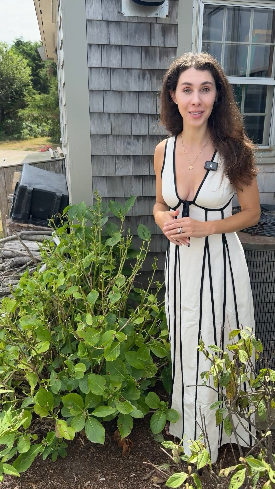 Wearing an XS in the dress 

#LTKSeasonal #LTKHome