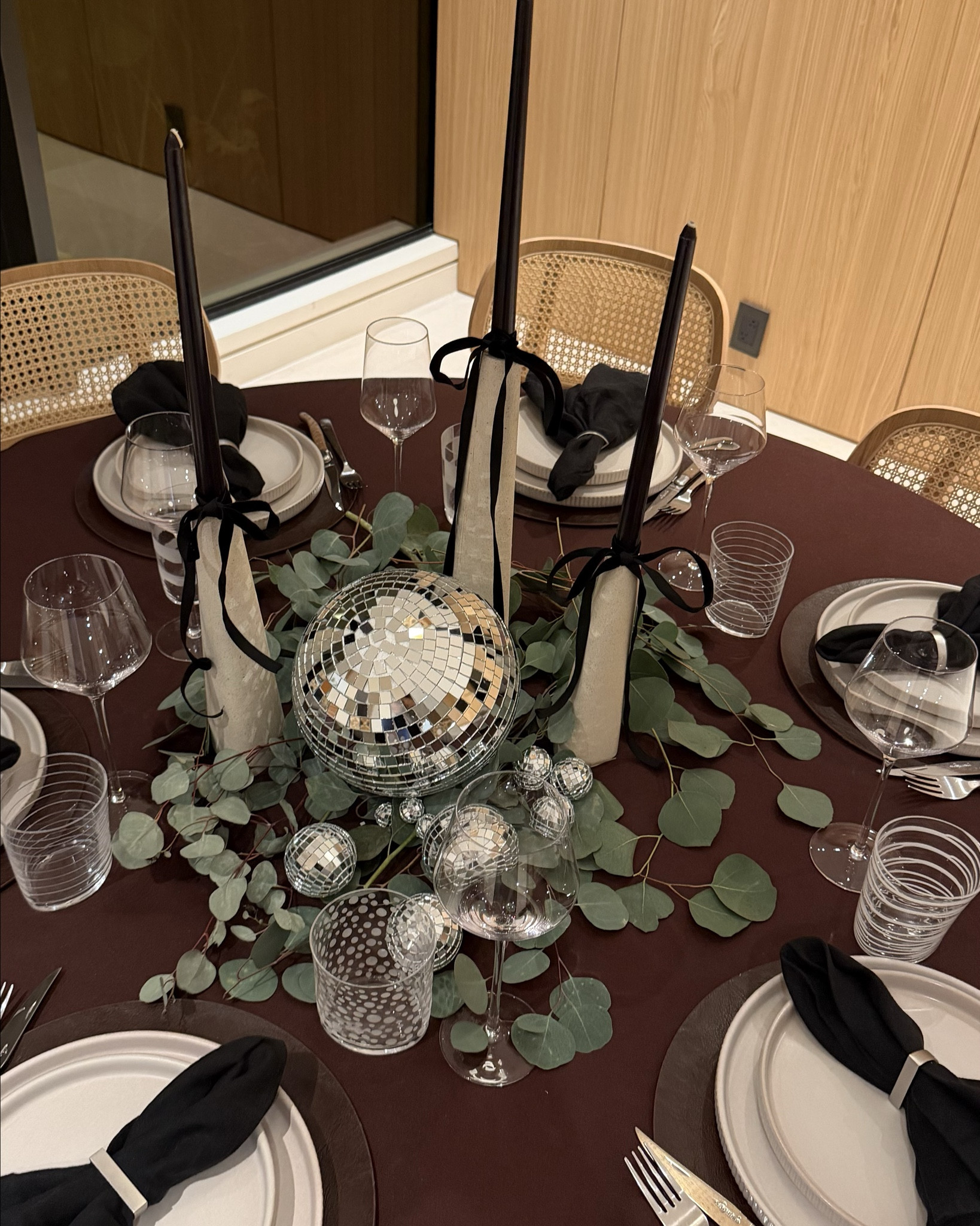 New Years Tablescape 🪩

#LTKSeasonal #LTKFindsUnder50 #LTKHome