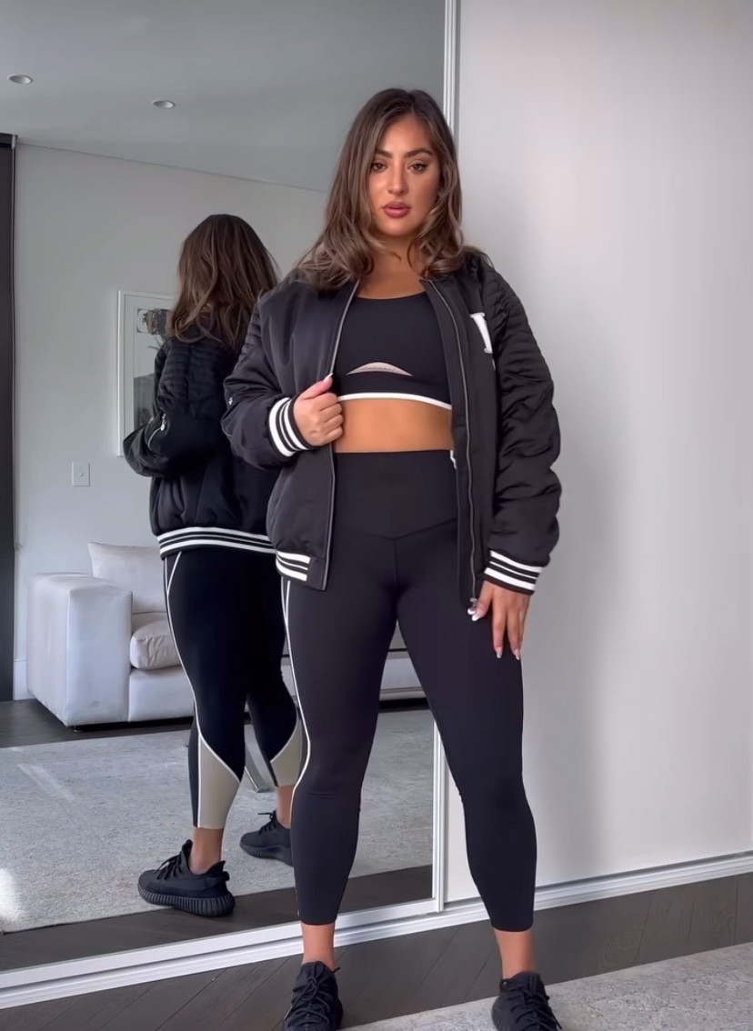 🏃‍♀️ Shop my similar activewear fits below! Black tights, bomber jacket and tennis skirt linked

#LTKaustralia #LTKfit #LTKcurves