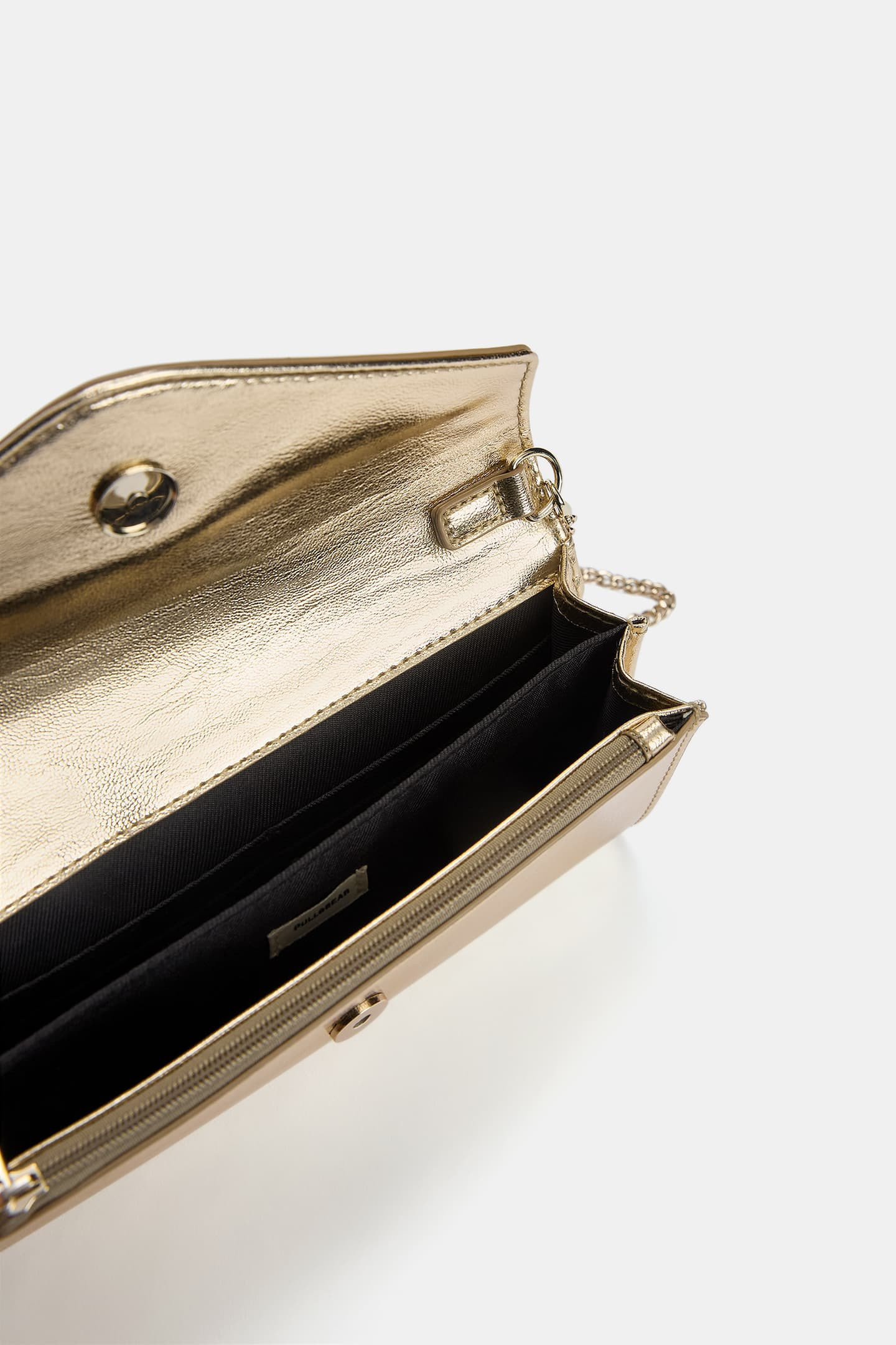Metallic crossbody bag | PULL and BEAR UK