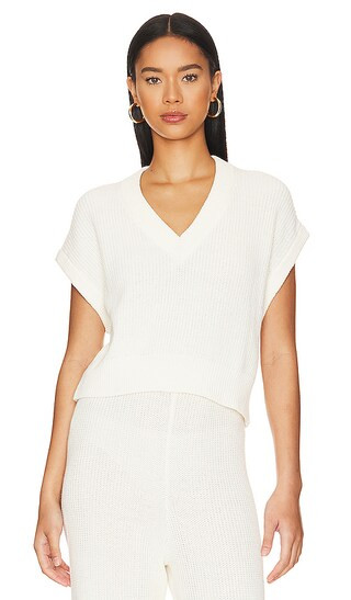 Liza Tunic in White | Revolve Clothing (Global)