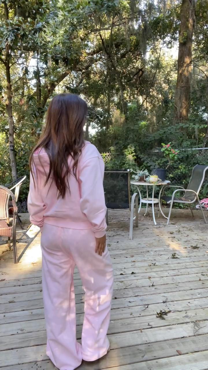 Fabletics cozy fleece zip front hoodie and lounge pants.  I’m wearing soft pink and size S.

#LTKStyleTip #LTKActive #LTKTravel