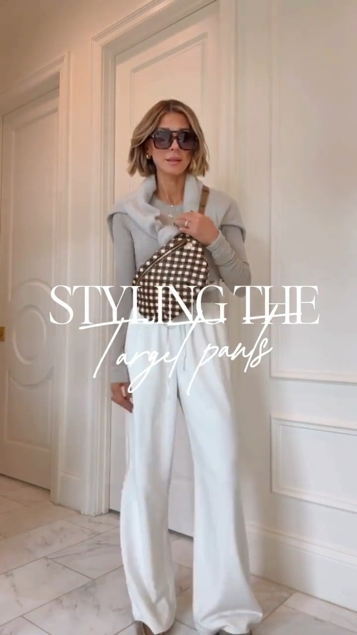 @Target $30 pants! I’m 5’7” wearing a size small and they fit true to size. They are a best seller this week! 

#LTKootd