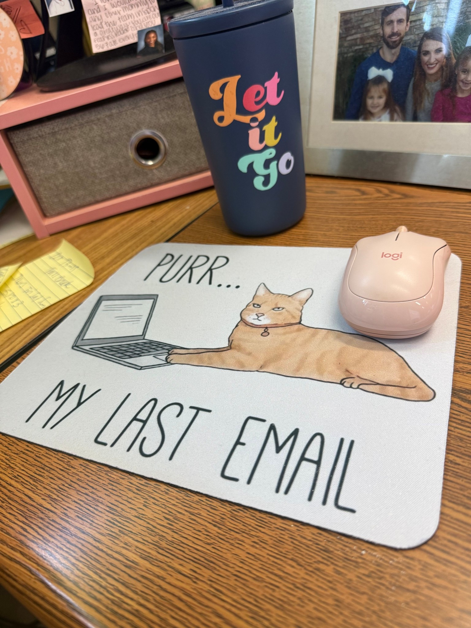 The most purrrrfect mouse pad 