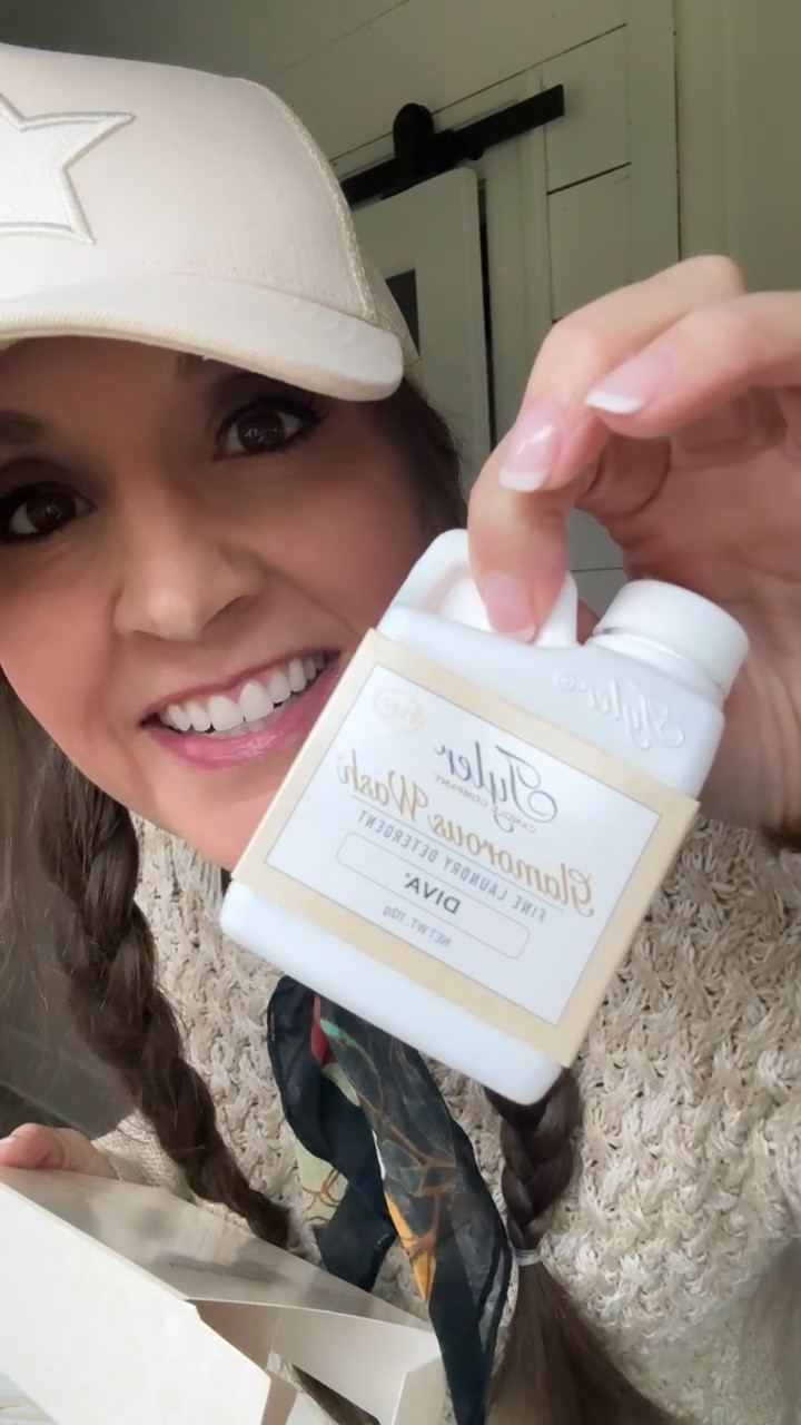 Diva is my favorite scent! This is a great gift set for anyone!

Amazon, Amazon finds, gifts, gift ideas, Tyler candle company, candle, laundry detergent, diva wash, diva scent

#LTKHome
