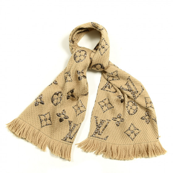 LOUIS VUITTON

Wool Silk Monogram Giant Jungle Logomania Shine Scarf Beige | Fashionphile