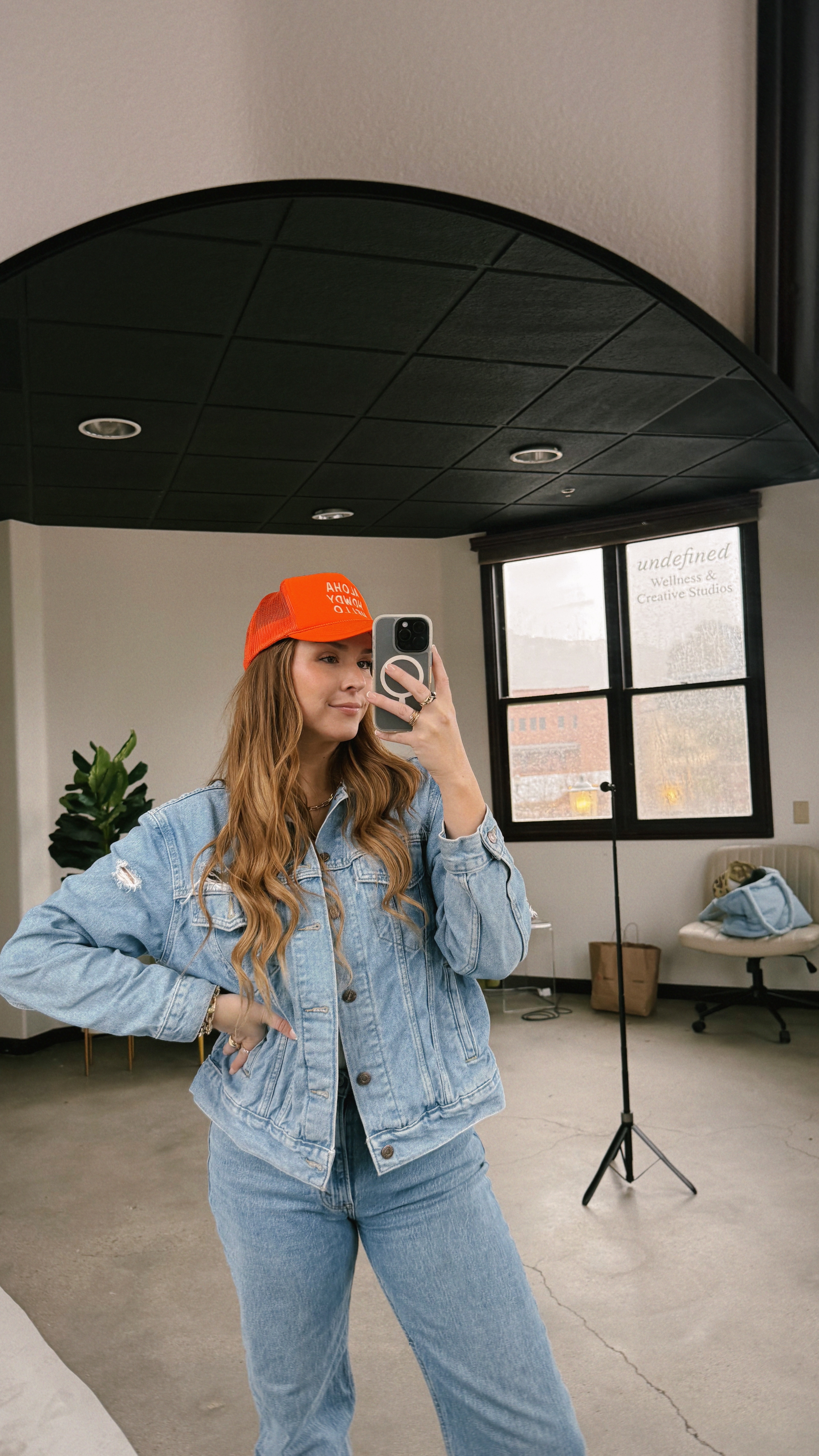 rainy day studio fit 🌧️ trucker is electric label ⚡️

#LTKStyleTip #LTKSeasonal #LTKWorkwear