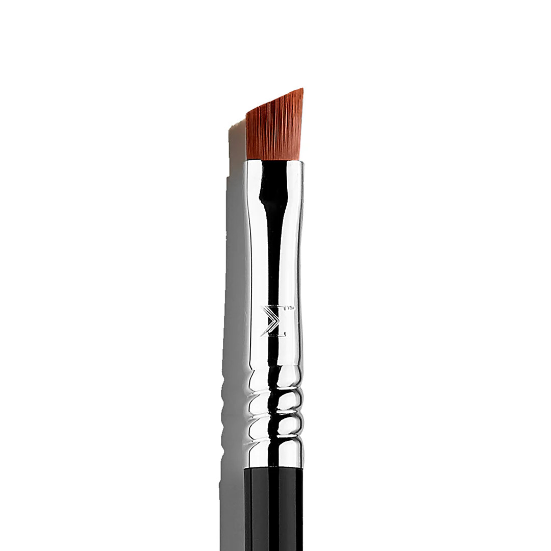 E65 Small Angle Brush | Sigma Beauty
