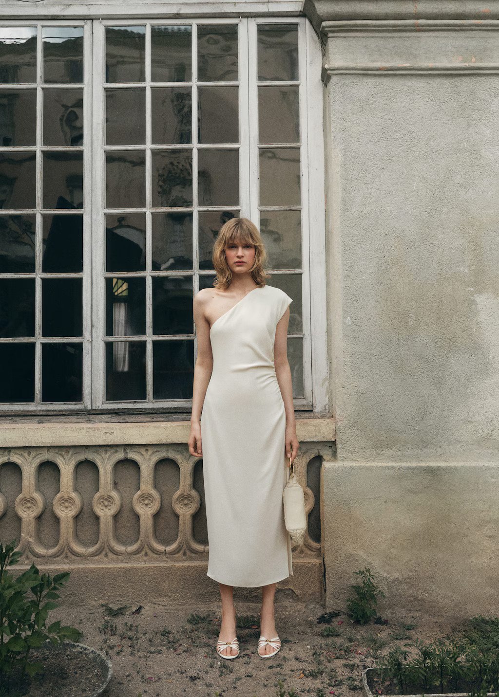 Asymmetrical pleated dress off white - Woman - 2 - MANGO | Mango (US/MX/AU)