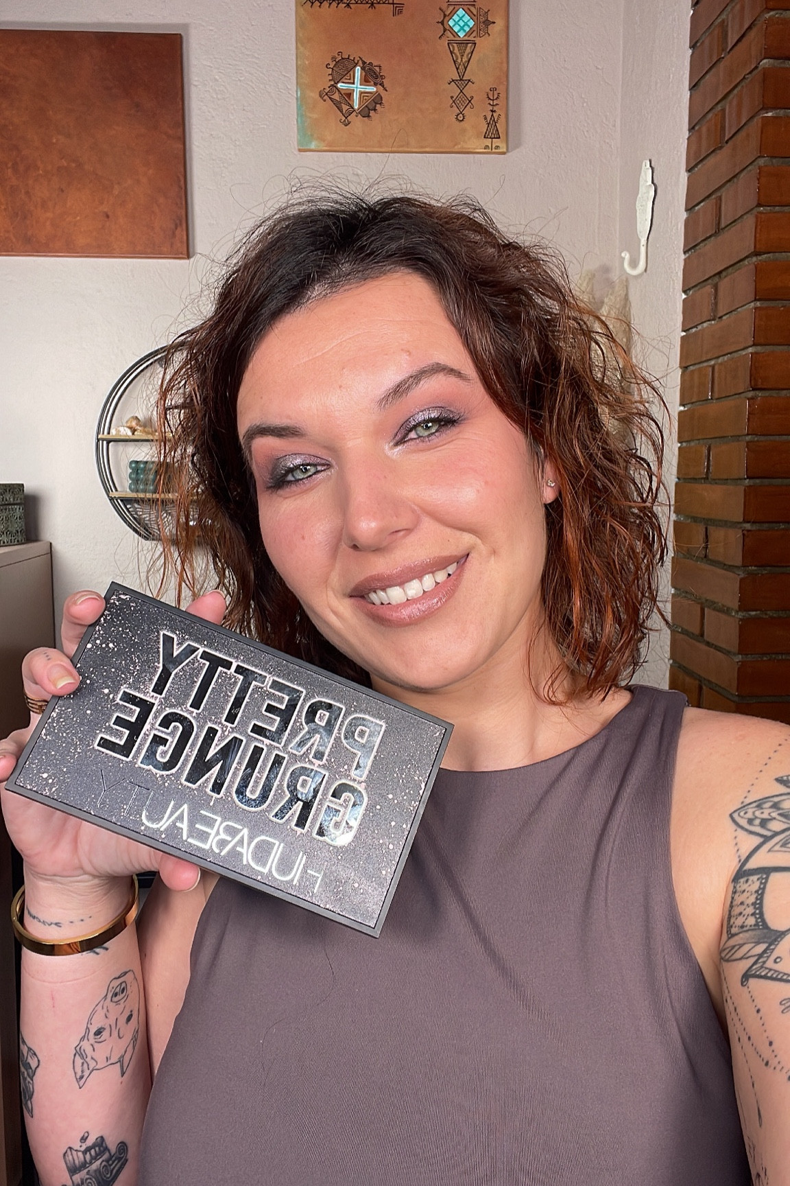 1/7 maquillajes con la nueva paleta Pretty Grunge de Huda Beauty

#LTKbeauty #LTKeurope #LTKfamily