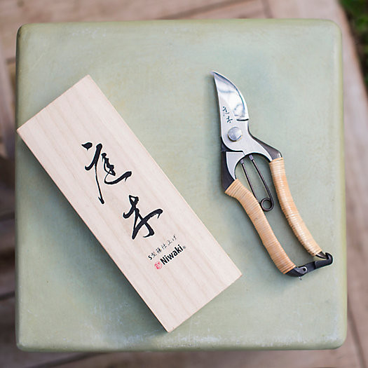 Niwaki Rattan Handle Secateurs | Terrain