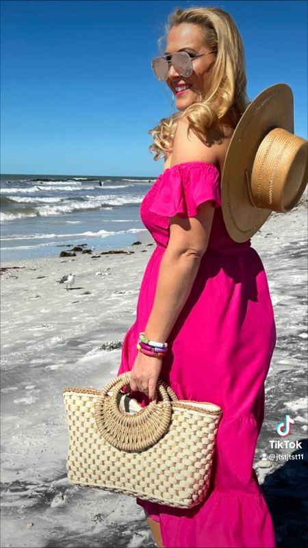 Beach vacation outfit ideas from @amazonfashion #summertrends #summerstyle #beachvacay #amazondress



Wearing a medium.

#LTKSeasonal #LTKtravel #LTKunder100