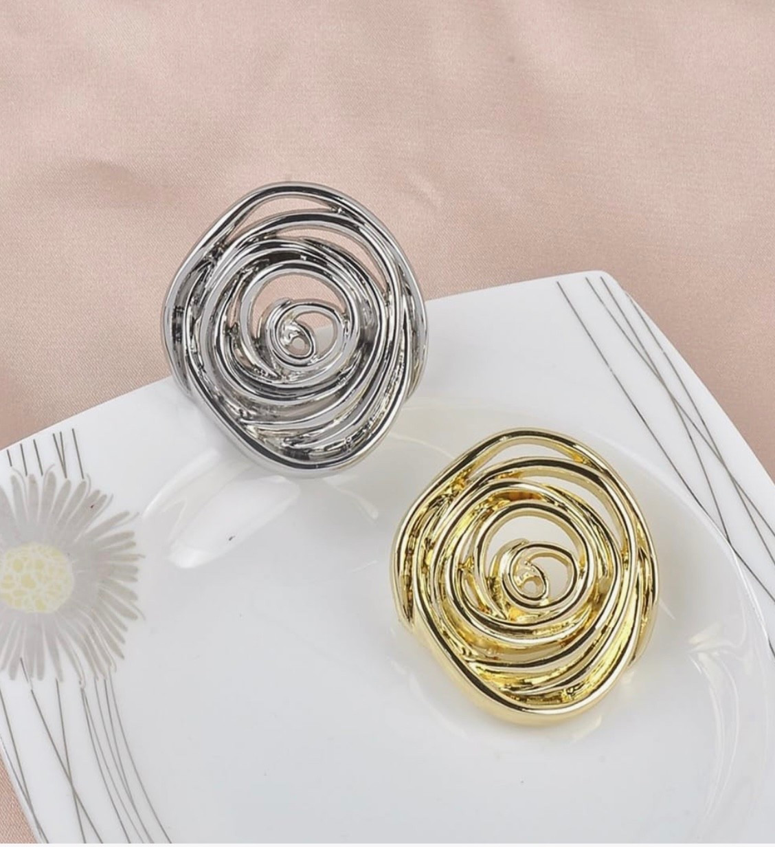 Amazon and Etsy Brooches
.
#amazon #etsy 

#LTKFindsUnder50 #LTKFindsUnder100