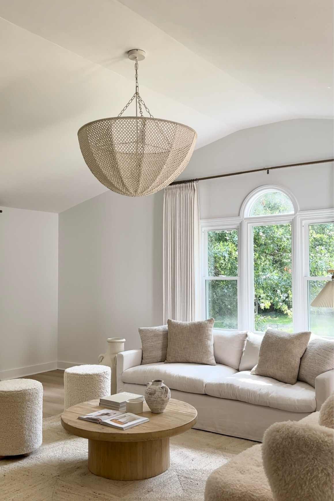 The “Quinn” chandelier from Lightopia is EVERYTHING I had hope for and more! I am drooling 🤩🤌🏽✨ it can go with any style! Organic, modern, traditional, coastal! 

#LTKHome #LTKSeasonal #LTKSaleAlert