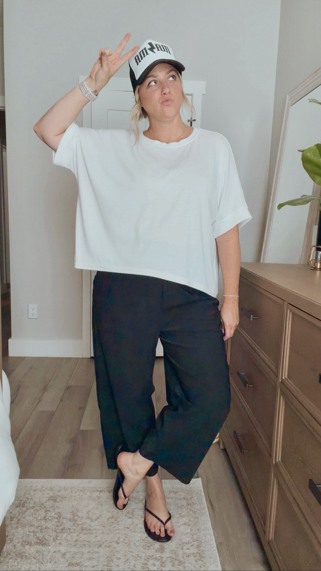Who says we can’t look cute for a Publix run? 😂🛒 Keeping it comfy but pulled together. Both Amazon finds — pants XL + top L.

#AmazonFashion #Over40Style #MidsizeStyle #CasualOutfit #EverydayStyle

#LTKootd #LTKMidsize #LTKOver40
