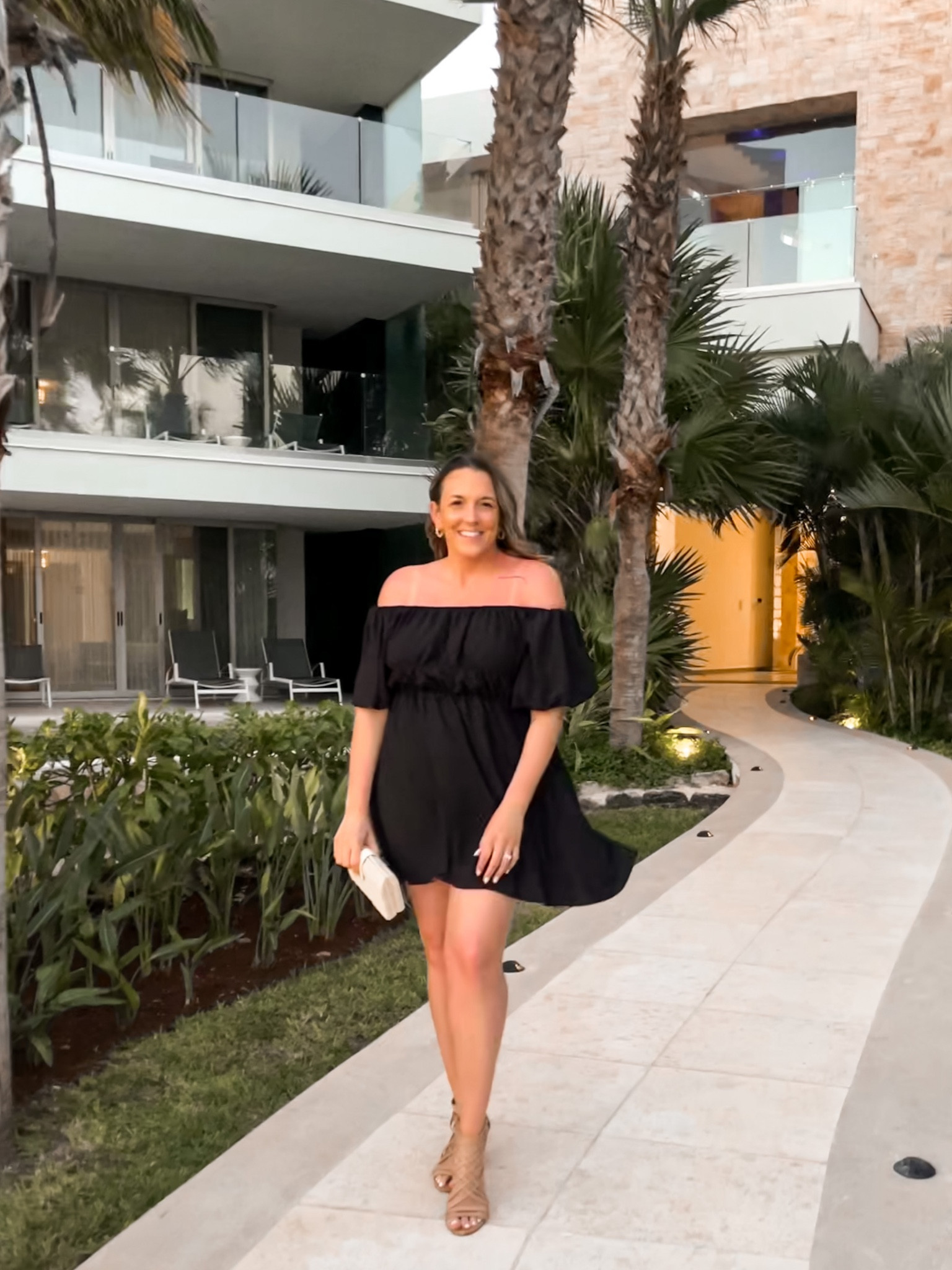 Wearing an XL in this dress and long enough if you’re tall!

#LTKFind #LTKcurves #LTKunder50