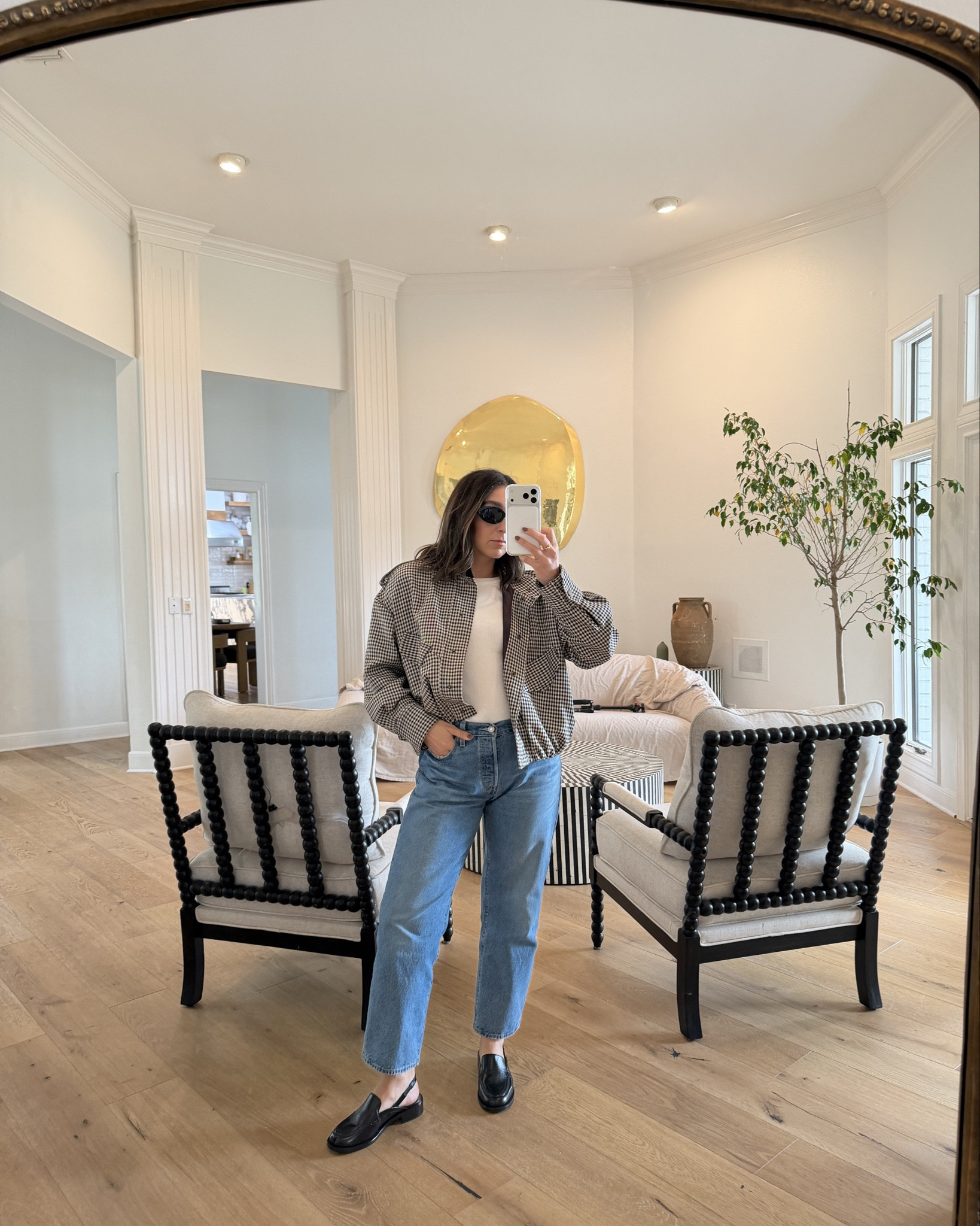 Tuesday ootd: one of my top jacket purchases of the year! Wearing side small and my go-to jeans that never get old 