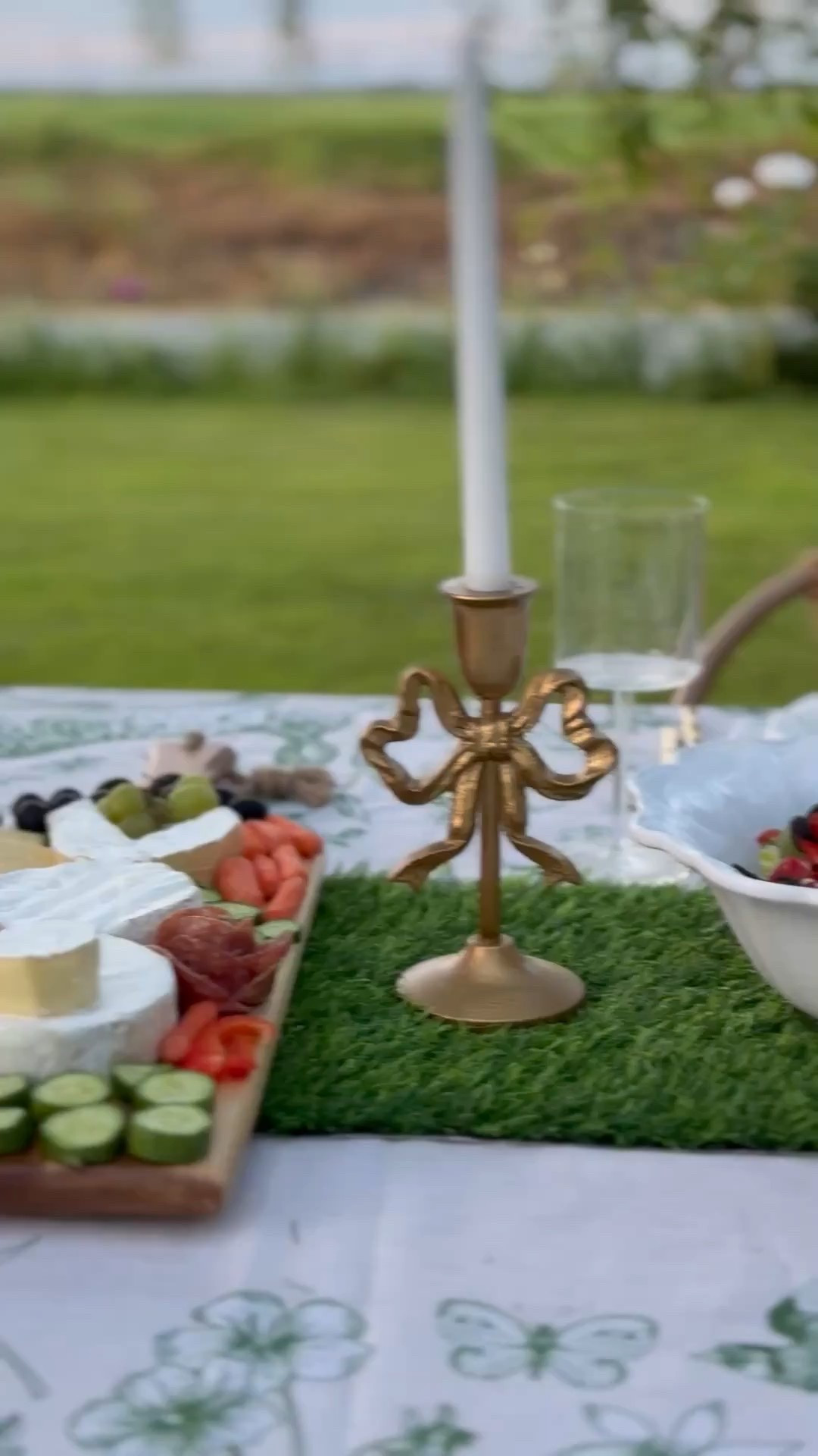 Last minute Easter tablescape idea ❤️ 

#LTKSeasonal #LTKParties #LTKHome