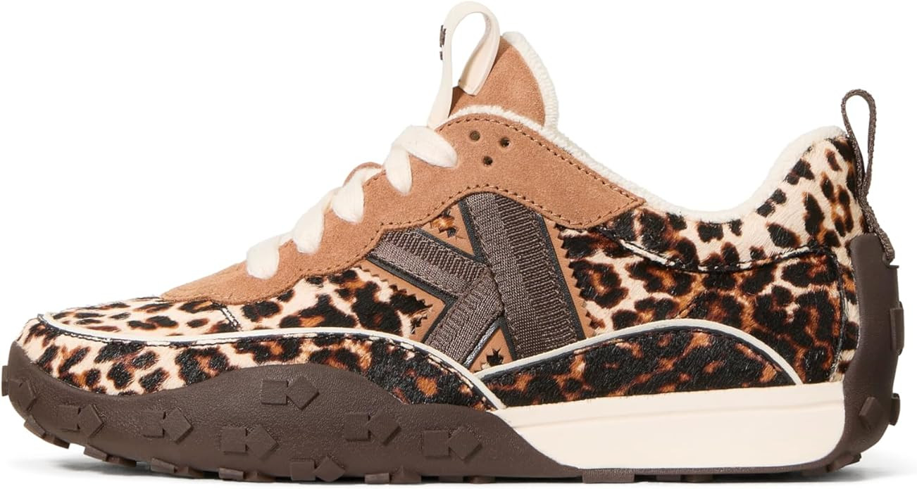 kate spade new york Womens K as in Kate Runner | Amazon (US)