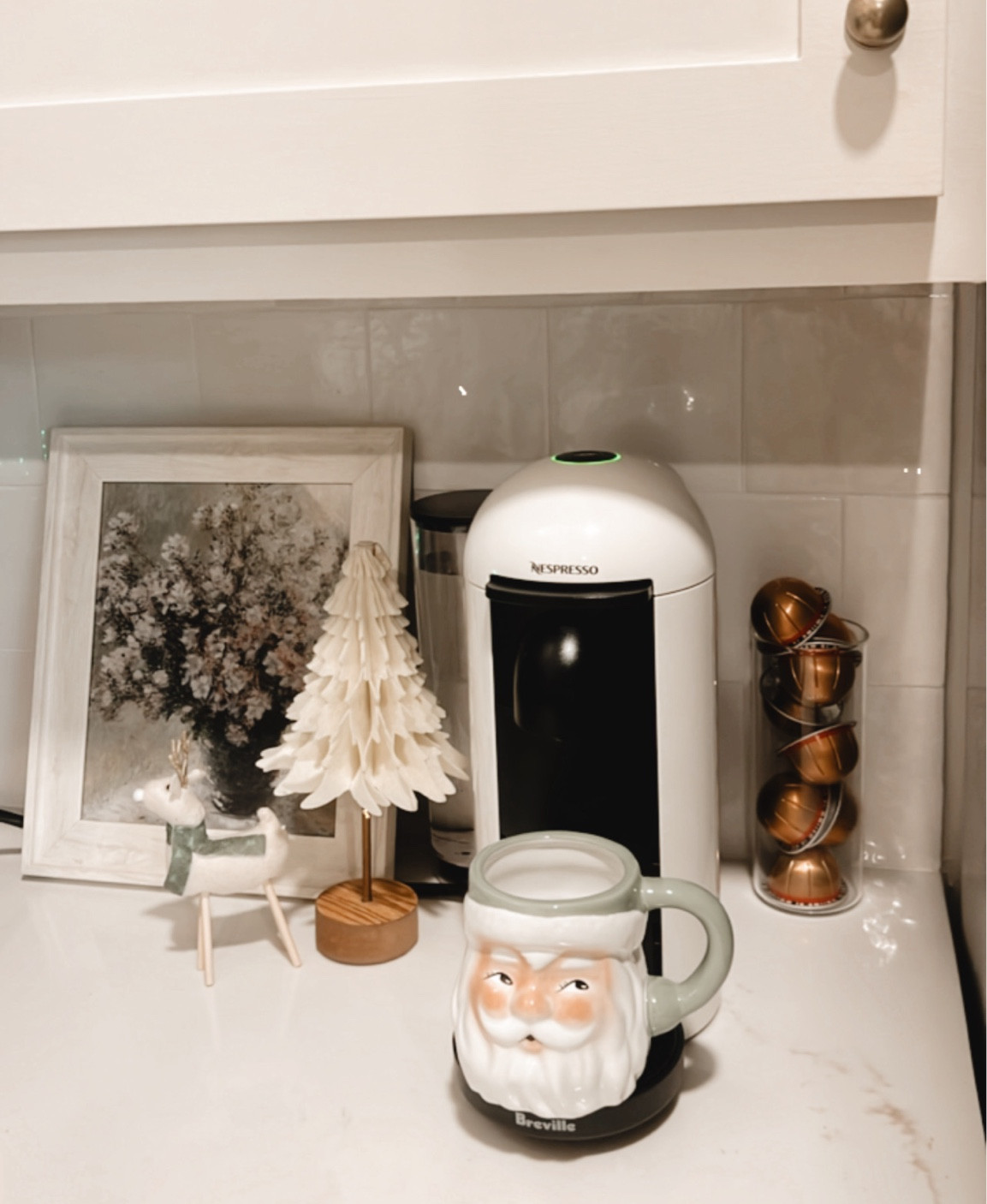 World’s best cup of coffee!😉🎄 love this machine and LOVE the aesthetic! I also linked my favorite coffee/espresso pods down below. I seriously look forward to my coffee every single morning! Treat yourself 👏🏼❤️🎄

#LTKsalealert #LTKhome #LTKGiftGuide