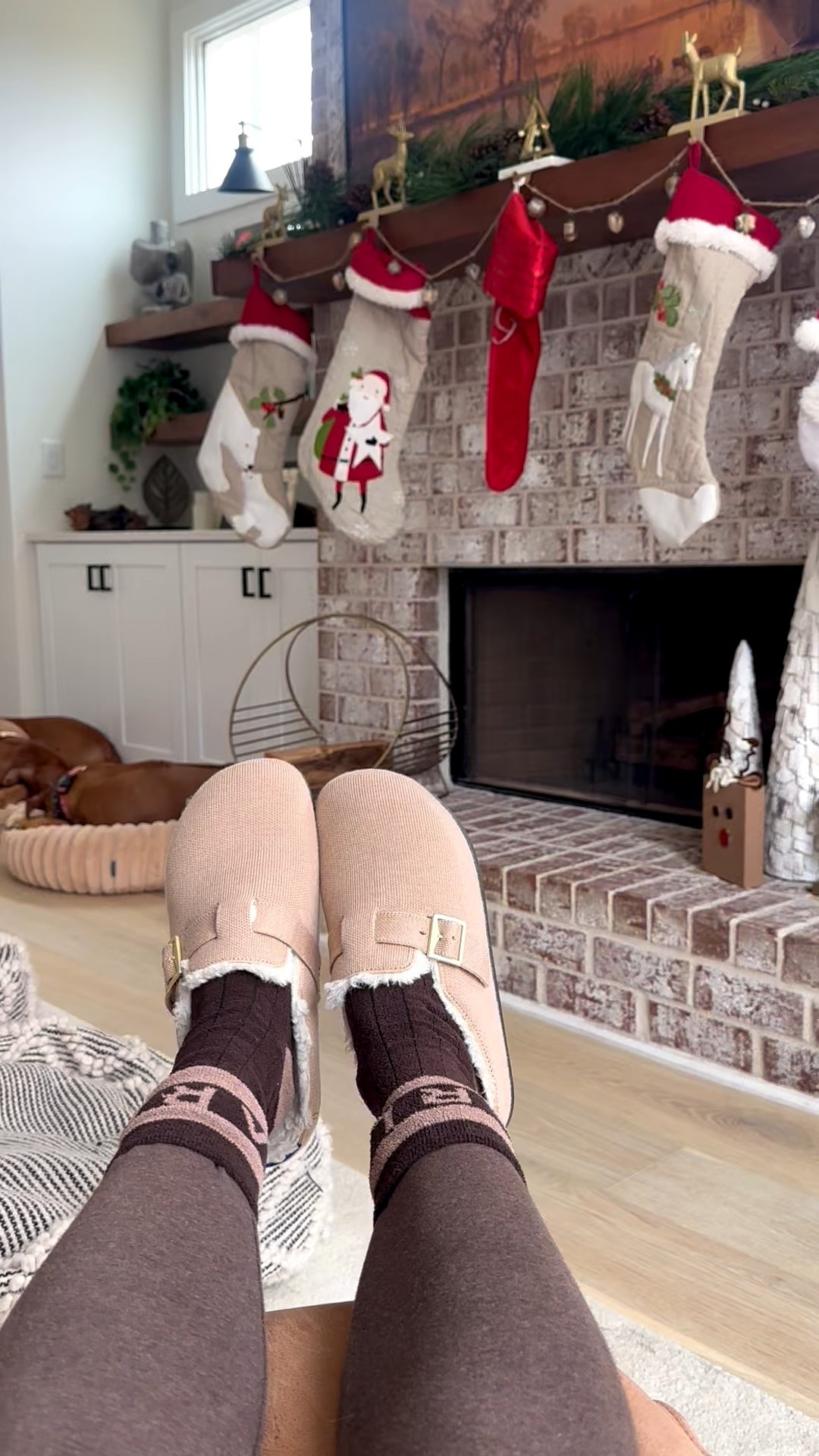 Can’t get enough of these and @rothys is having a great sale right now!  All their shoes are machine washable and they have so many colors and cute styles to choose from 🤩🤩🤩

Also found a more affordable similar style, which my kids use and I’ll link that as well! 

#shearlingclogs #cozyshoes #comfort #loungewear #trendyshoes #casualstyle #neutrals #rothys #cushionaire

#LTKHoliday #LTKSaleAlert #LTKHome