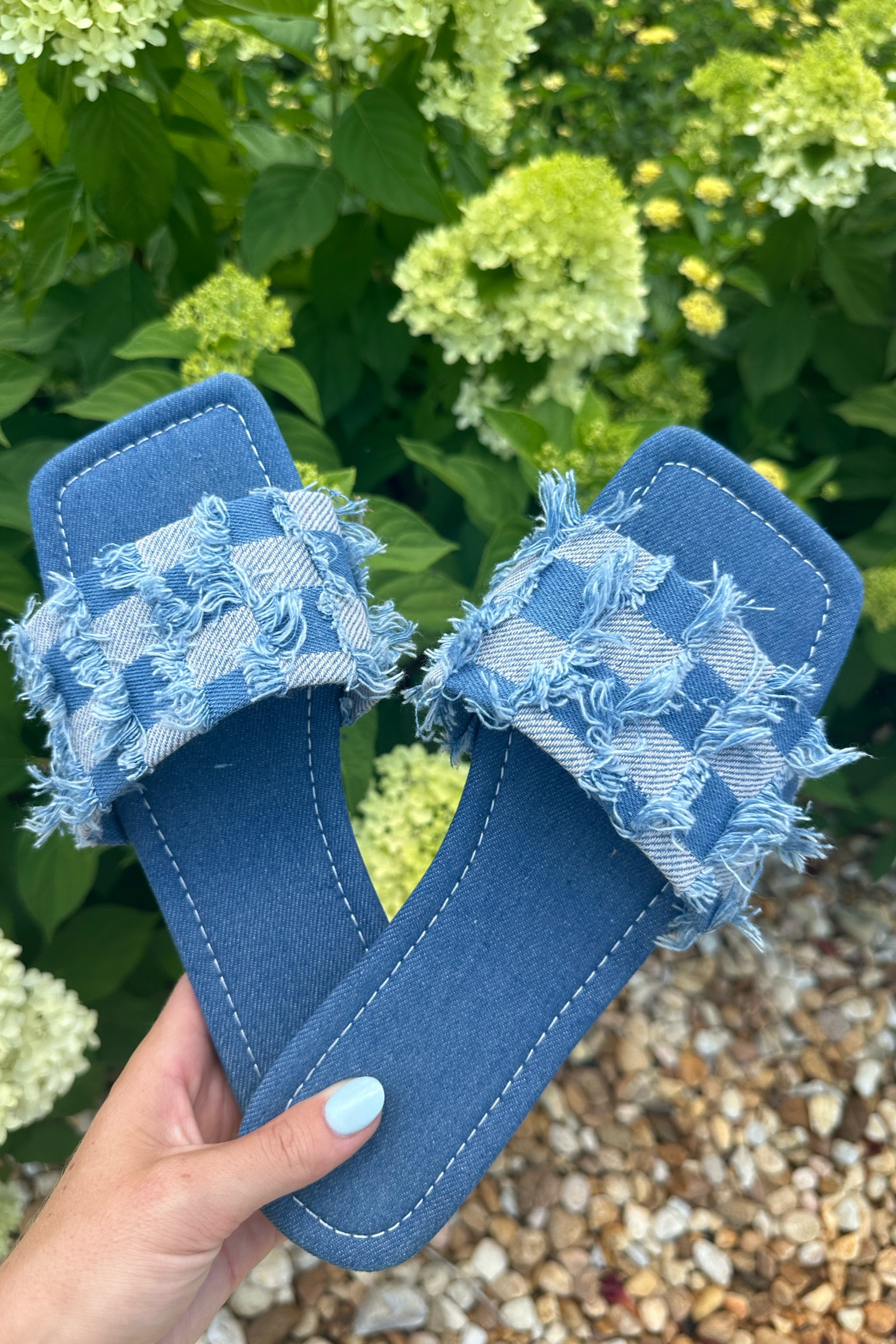 Pair these with your favorite denim 💙

Shoes | Sandals | Slides | Blue | Denim

#LTKU #LTKFindsUnder50 #LTKStyleTip