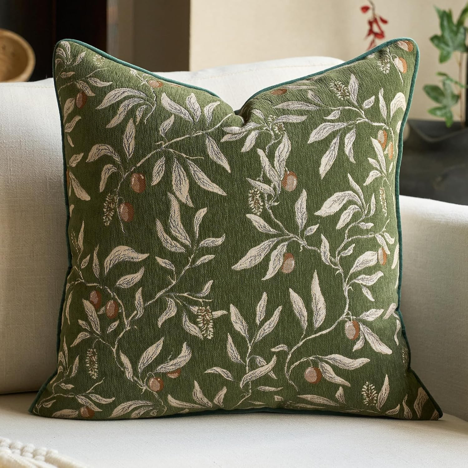 Alerfa Green Floral Throw Pillow Cover 18 x 18 Inch Sqaure Luxury Decorative Pillow Cover for Couch Living Room Bedroom | Amazon (US)