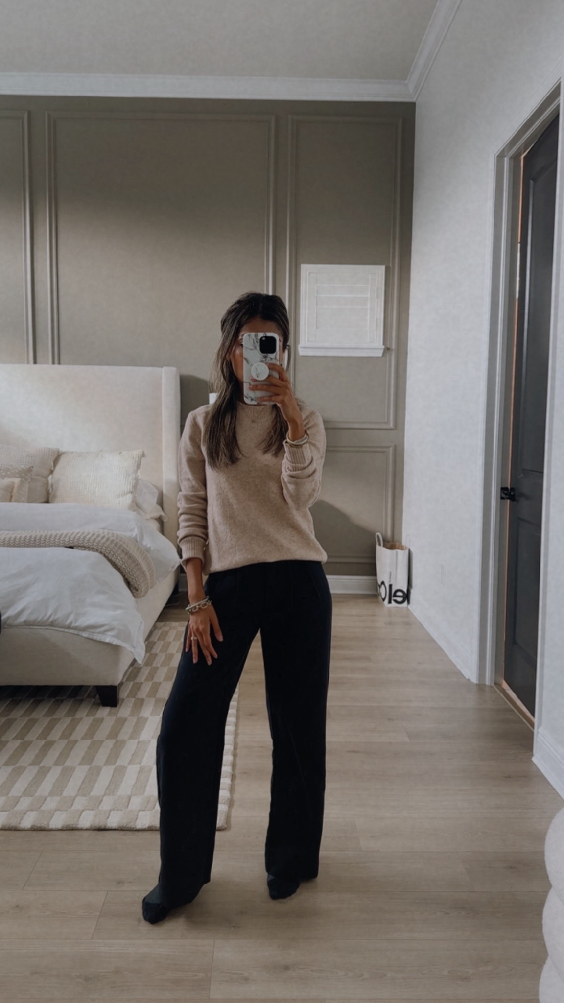 Mom outfit on repeat

#LTKmomlife #LTKPetite #LTKgrwm