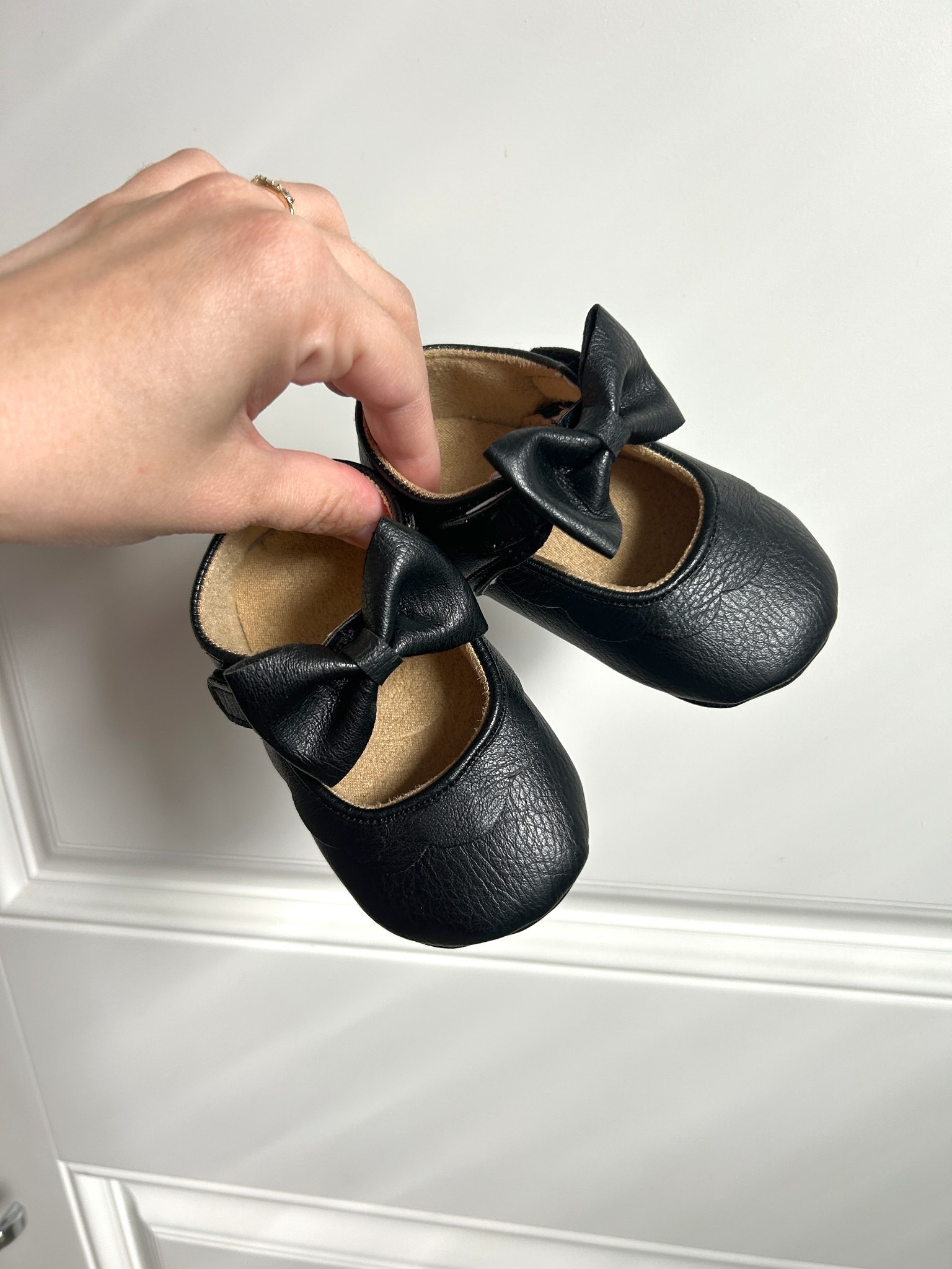 the cutest little baby shoes for the holidays 🥹 on Amazon and under $20!

bow flats, ballet shoes, baby girl shoes, Mary Janes for baby, baby outfit ideas, Christmas, New Years, Amazon shoes for baby 

 #LTKHoliday #LTKFindsUnder50 #LTKBaby
