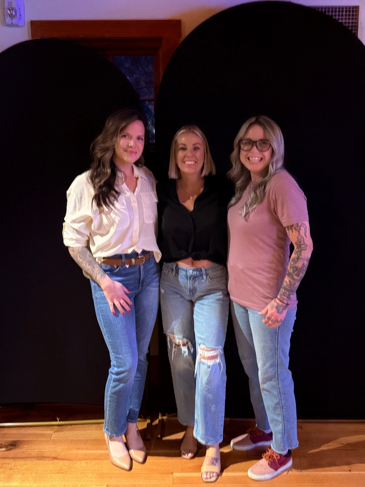 Madewell is having a huge sale right now!! 

I found some jeans for 53% off. I'm obsessed with how these jeans keep their structured shape especially in the midsection. 



Worth. Every. Penny.

#LTKStyleTip #LTKGiftGuide #LTKSaleAlert