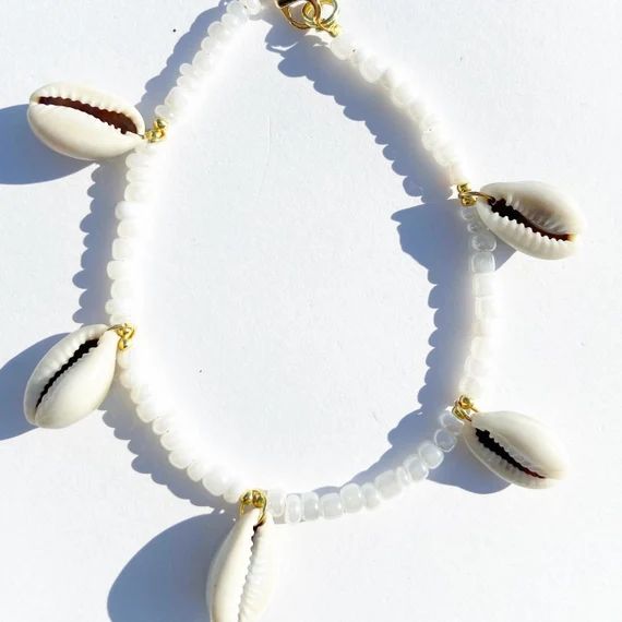 Cowrie Shell Beach Anklet - Etsy | Etsy (US)