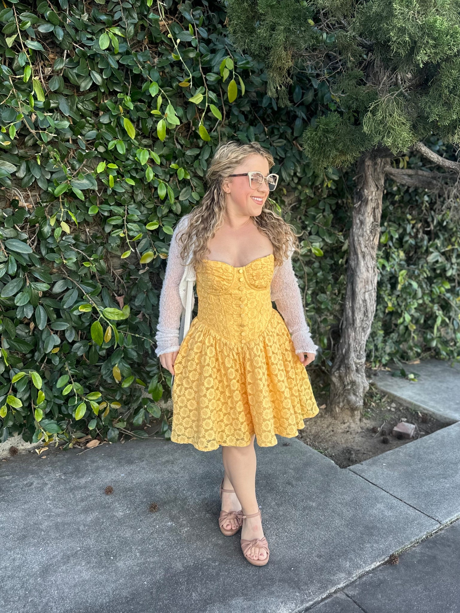 This gorgeous sunshine dress got all the compliments to his weekend!☀️

#LTKdayinmylife #LTKPetite #LTKSpringSale