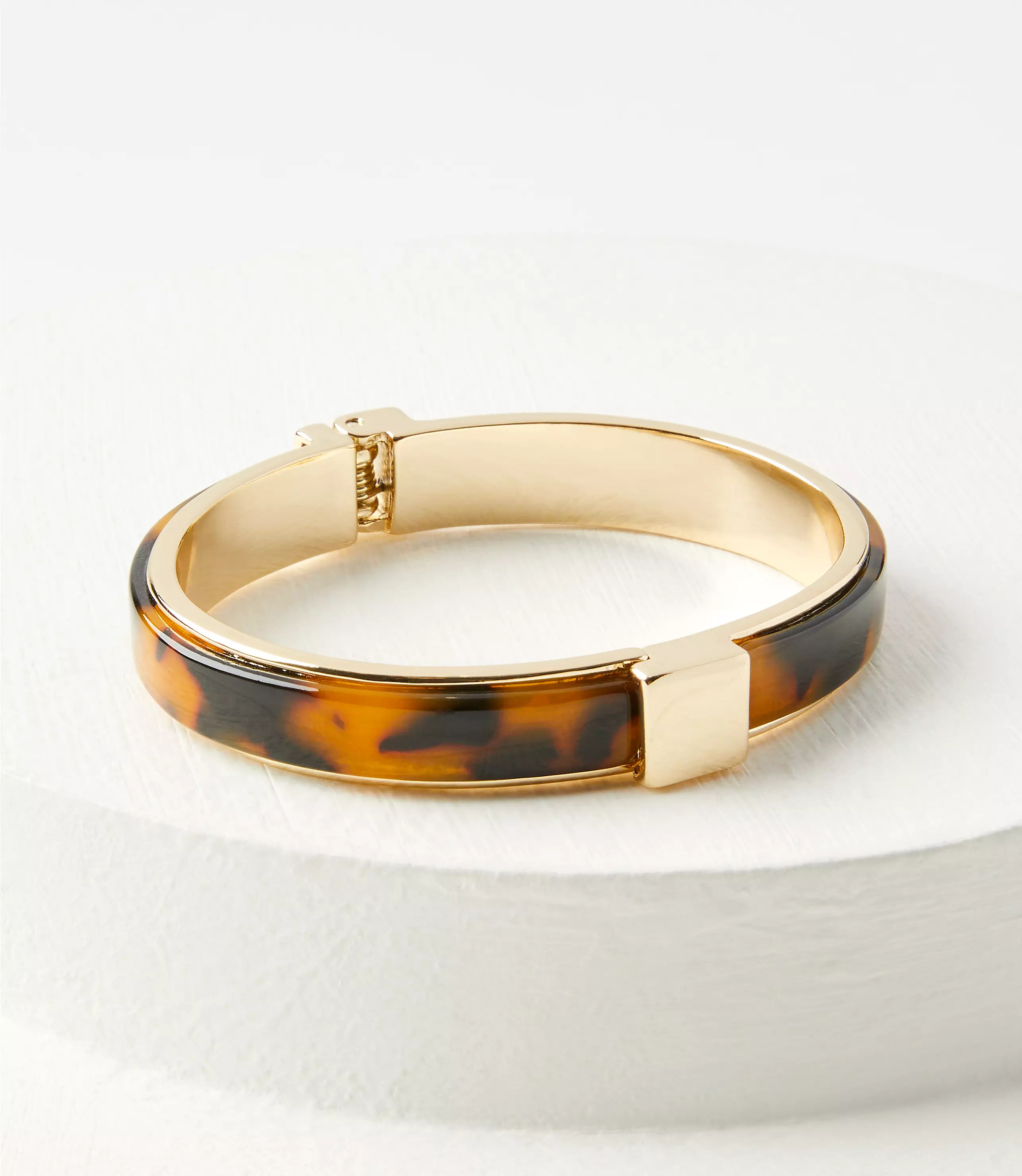 Tortoiseshell Print Bangle Bracelet | LOFT