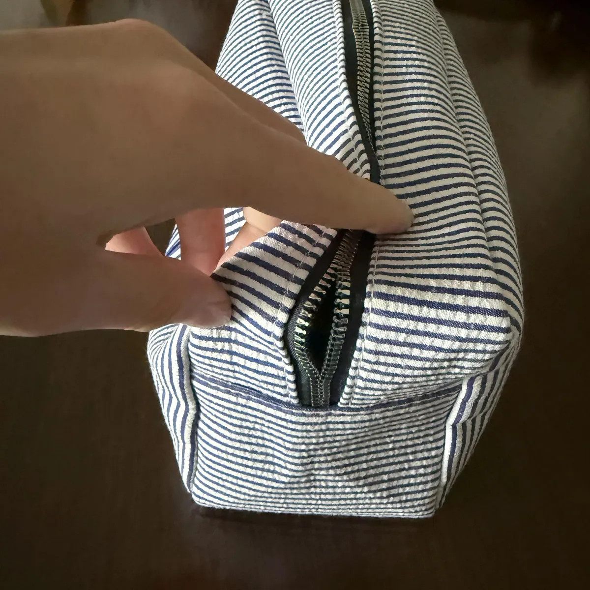 Monogrammed Seersucker Toiletry Bag: Custom Bridesmaid Makeup Bag - Etsy | Etsy (Global)