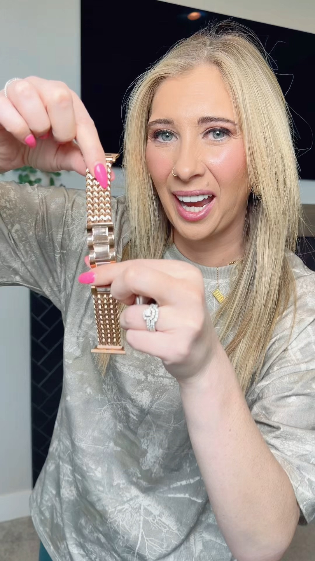 This watch band from my pretty strap is so nice! It’s super easy to adjust the size bc the extra links just snap right on and off! 

#LTKMothersDay #LTKootd #LTKgrwm