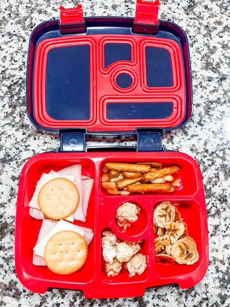 ** Don’t forget to ❤️ any items you like so you get notified when there’s a price drop! 

📱➡️ simplylauradee.com

#schoollunch 
#schoollunchideas 
#bentobox
#bentgokids
#bentgolunch 