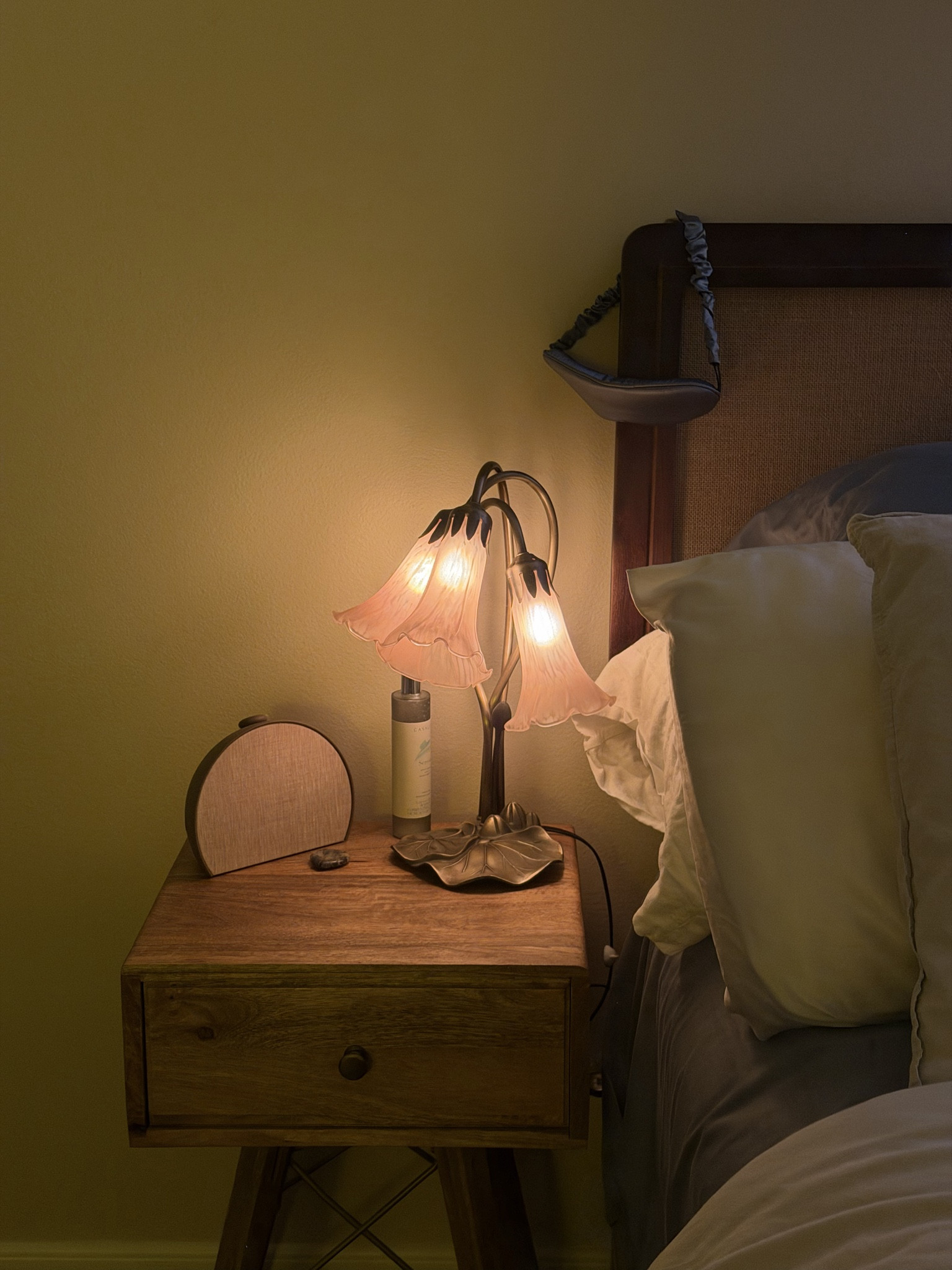 bedtime couldn’t feel more like a cozy ritual if I tried 🙂‍↔️

#LTKdayinmylife #LTKHome #LTKselfcare