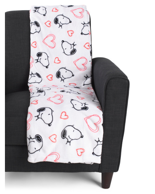 Oversized Snoopy Heart Toss Throw | TJ Maxx