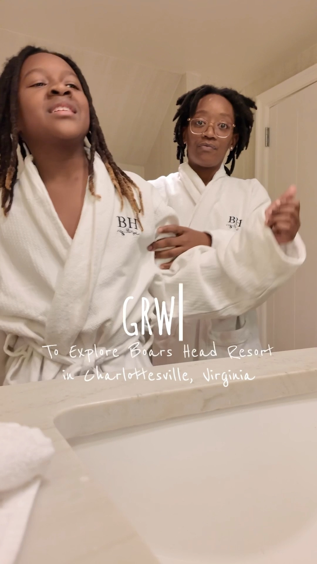 Get ready with us to explore our resort on New Years Eve 🤎


#LTKPetite #LTKKids #LTKTravel