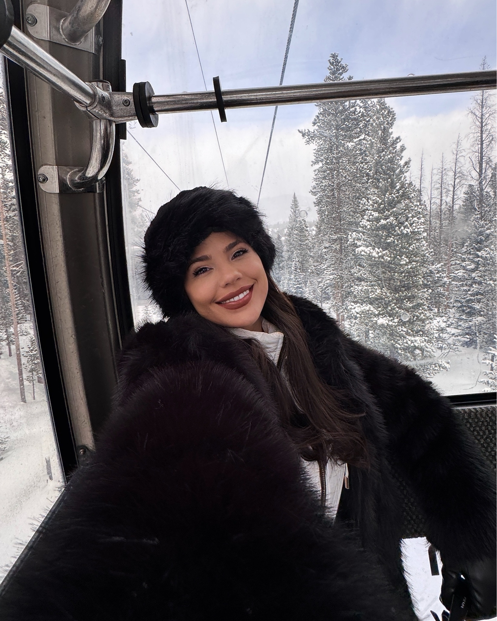 Winter Aesthetic 2025: Cozy & Chic
Ideas. 🖤❄️✨

#LTKStyleTip #LTKSeasonal #LTKTravel