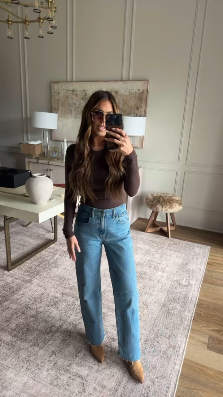 wearing a small bodysuit and size 27 Regular jeans! up to 40% off + an extra 15% off with code DENIMAF

@abercrombie 

 #abercrombiepartner

* up to 40% off + an extra 15% off with code DENIMAF