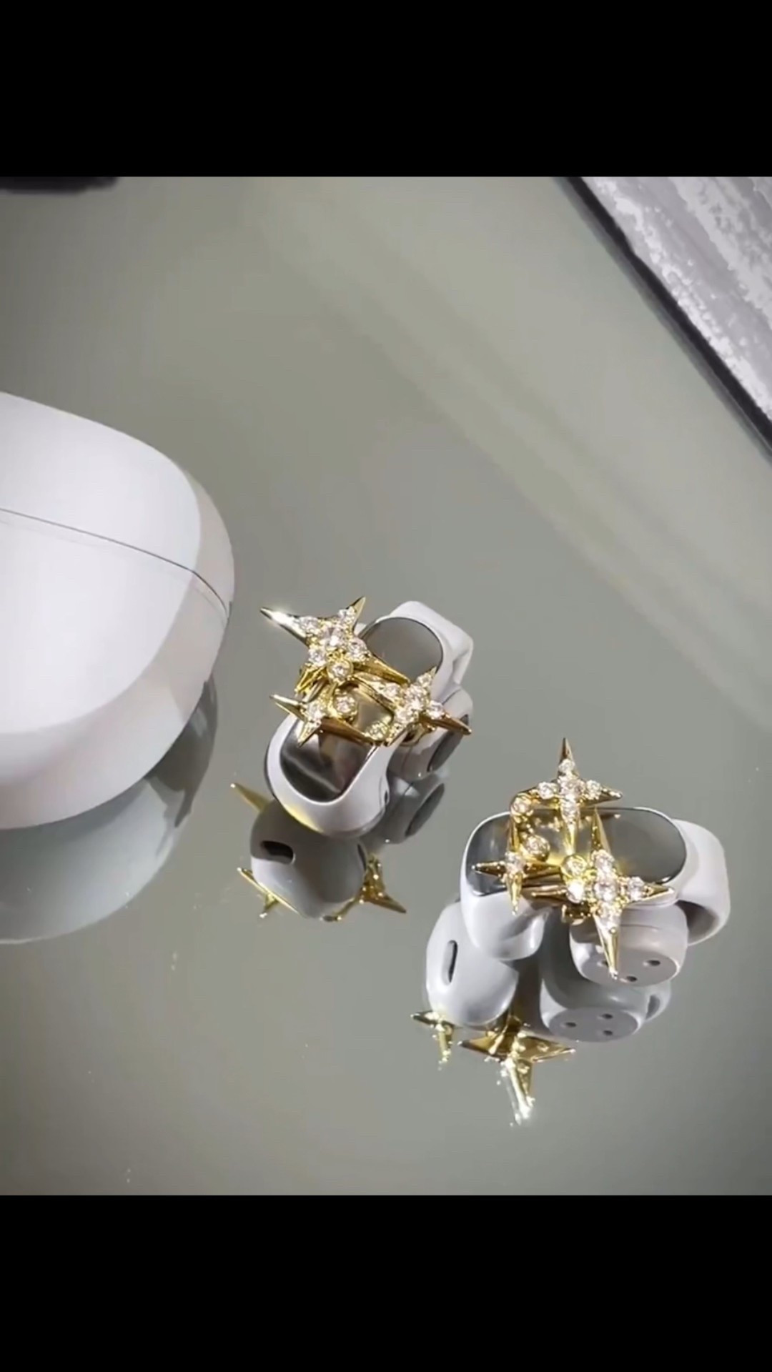 Bling for your earbuds 


#LTKFindsUnder100 #LTKStyleTip