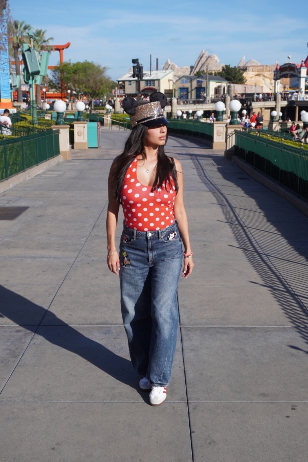 Disney outfit ideas 
Barrel jeans
Sneakers 
Minnie Mouse 
Disneyland 

#LTKTravel #LTKootd #LTKmomlife