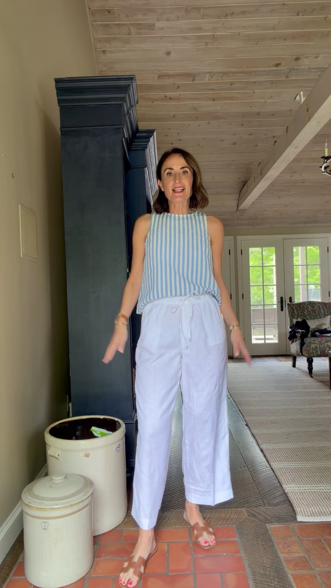 Two outfits I'm loving from the @tommy  linen collection.
#tommyfamily #ad