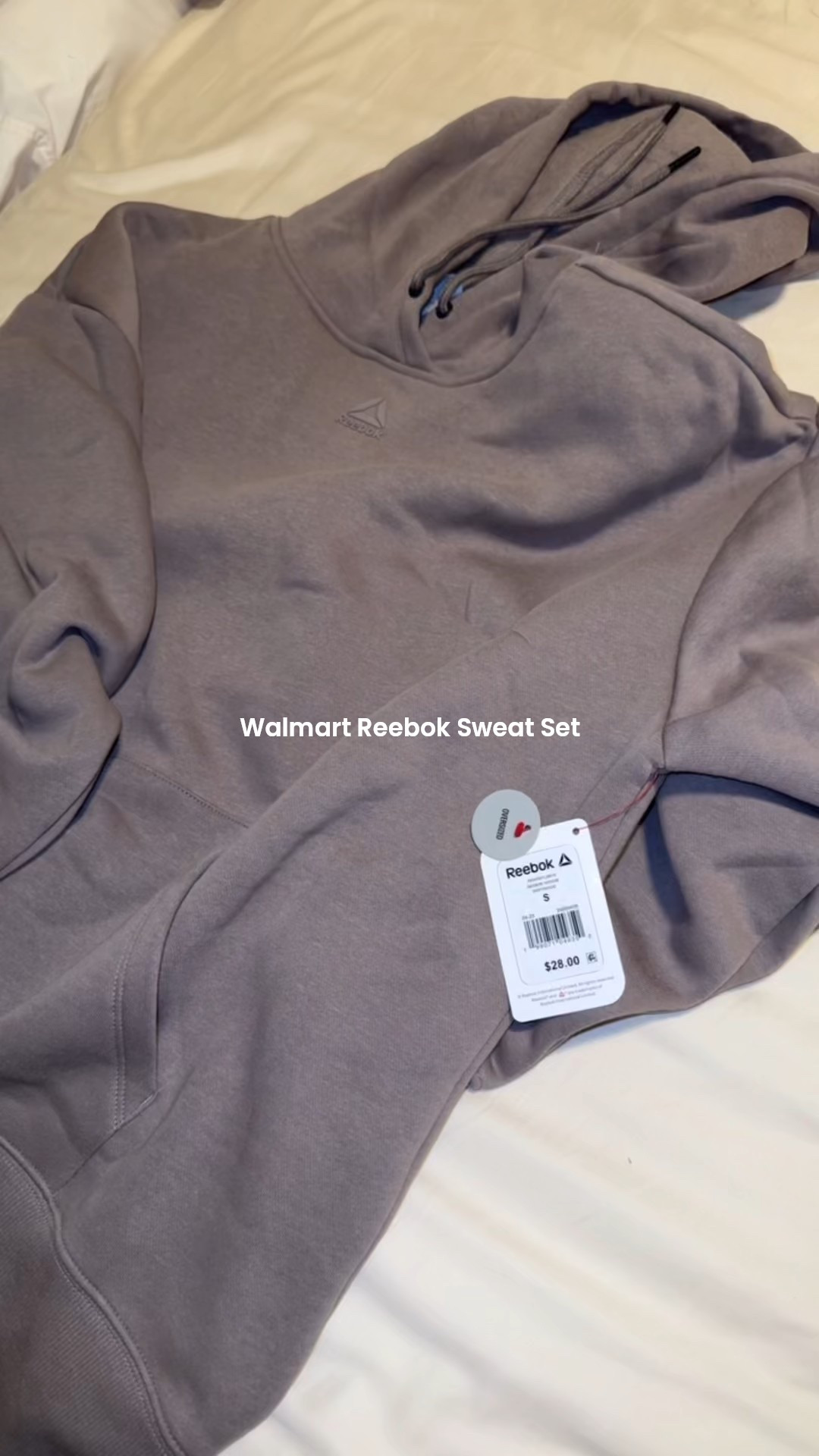 Such great quality - For reference bottoms fit true to size - sweater is oversized get your normal size  ✨ #WalmartFinds #Reebok #SweatSets 

#LTKFindsUnder100 #LTKU #LTKSeasonal